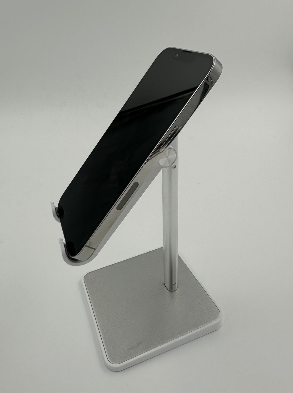 iPhone 13 Pro Reacondicionado - Plata