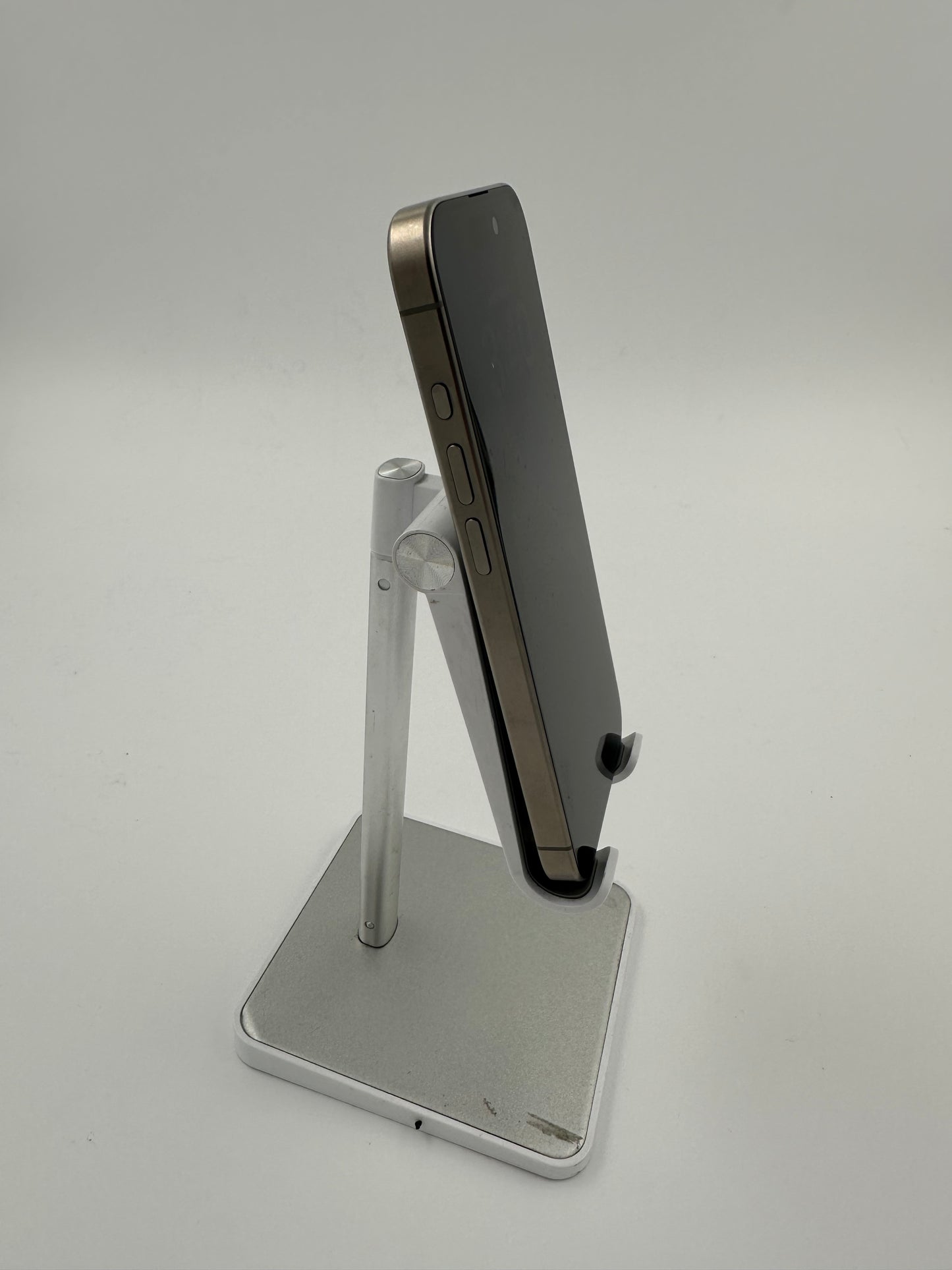 Preowned iPhone 15 Pro