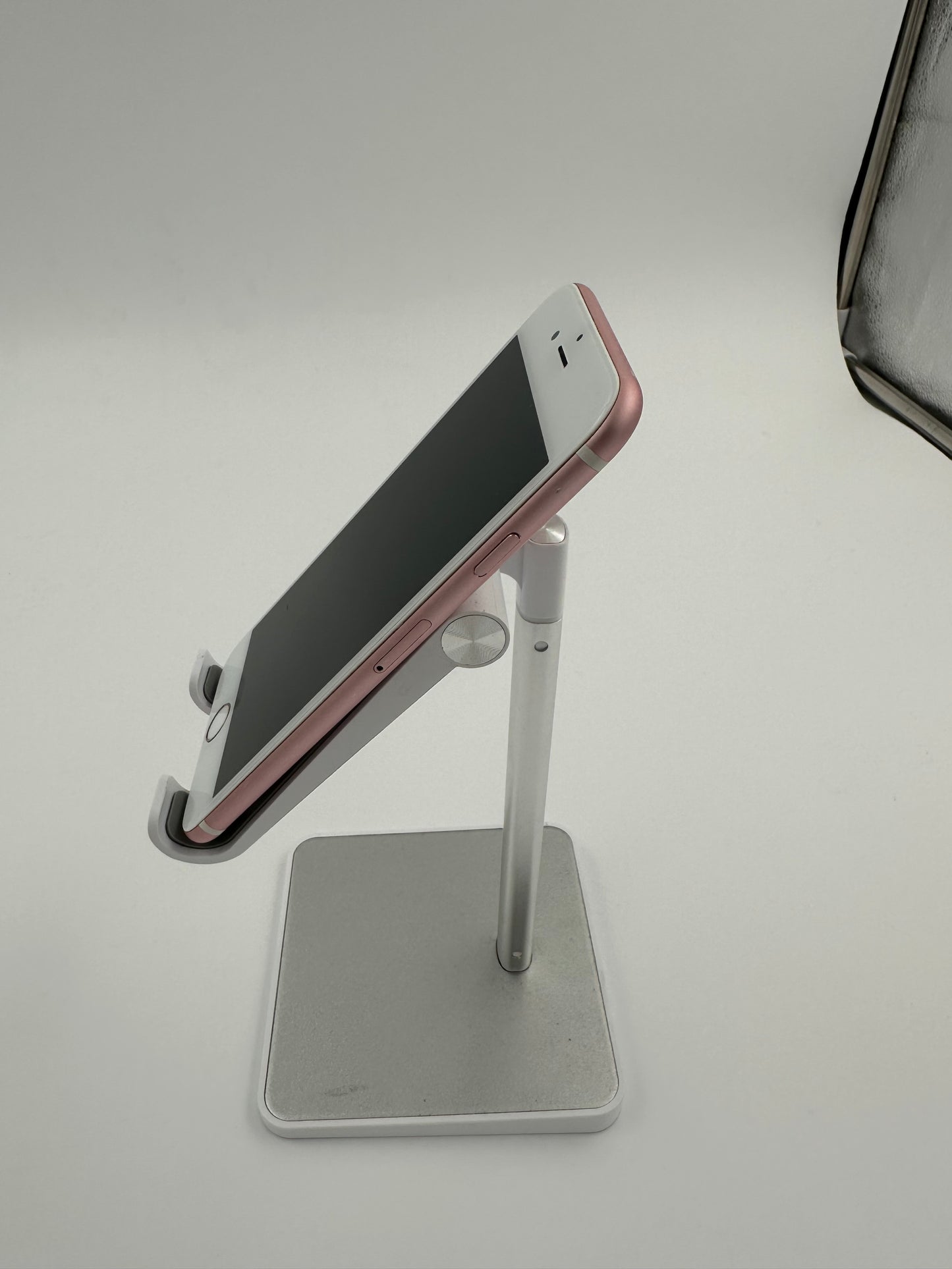 Preowned iPhone 6s