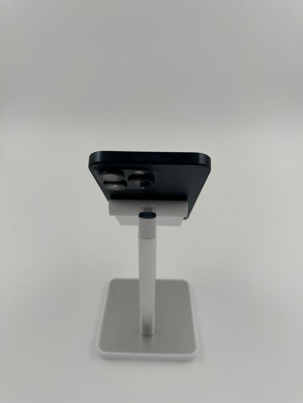 iPhone 15 Pro Max Reacondicionado, Azul