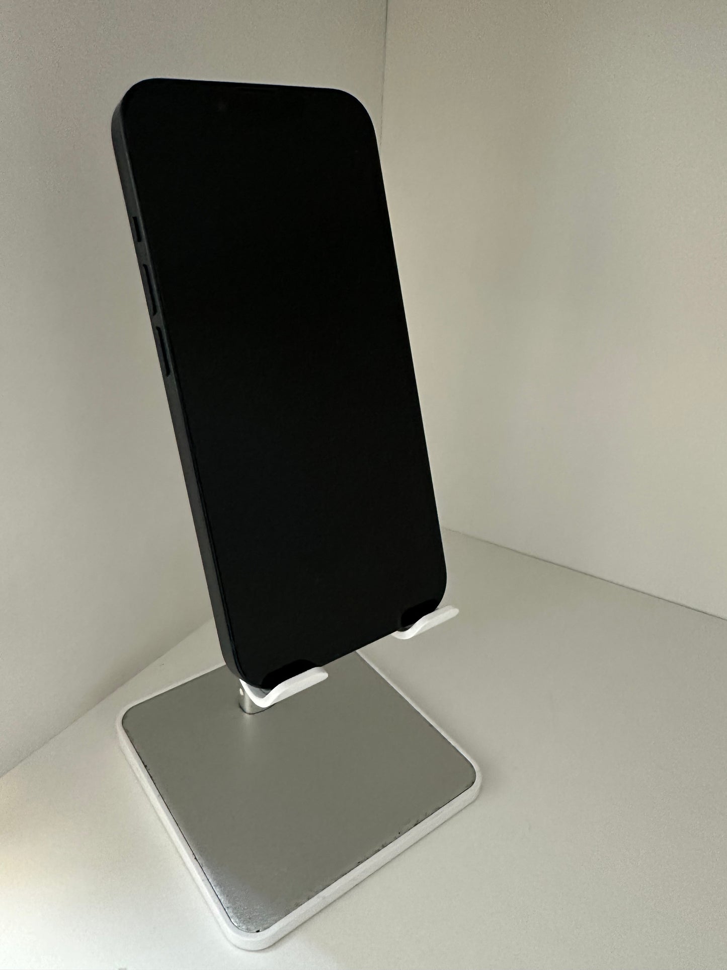 iPhone 14, Dark Blue